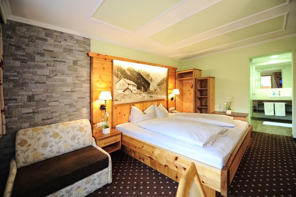 Hotel Alpenhof Pitztal à Sankt Leonhard im Pitztal Extérieur photo