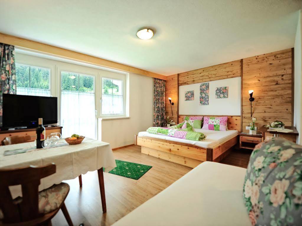 Hotel Alpenhof Pitztal à Sankt Leonhard im Pitztal Extérieur photo